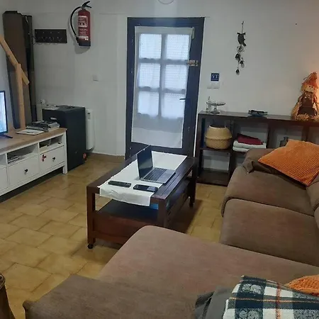 Holiday home Pequeno Rural Con Un Gran Jardin. Wifi Ispaster