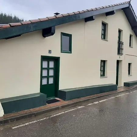 Pequeno Rural Con Un Gran Jardin. Wifi Dom wakacyjny