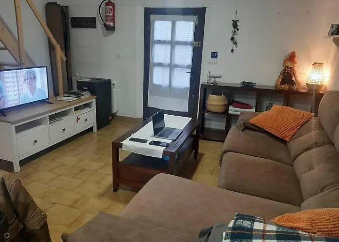 Holiday home Pequeno Rural Con Un Gran Jardin. Wifi Ispaster