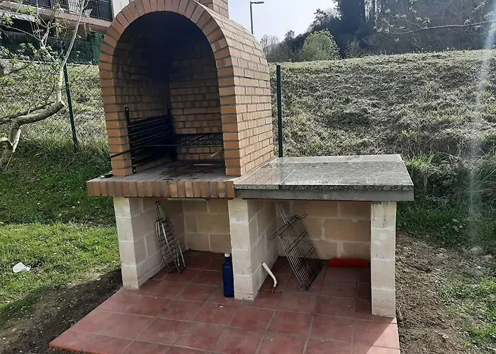 Holiday home Pequeno Rural Con Un Gran Jardin. Wifi Ispaster