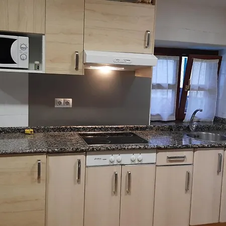 Pequeno Rural Con Un Gran Jardin. Wifi * Ispáster